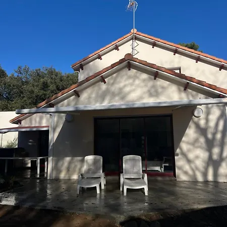 Charmante Maison Centre 펜션 *