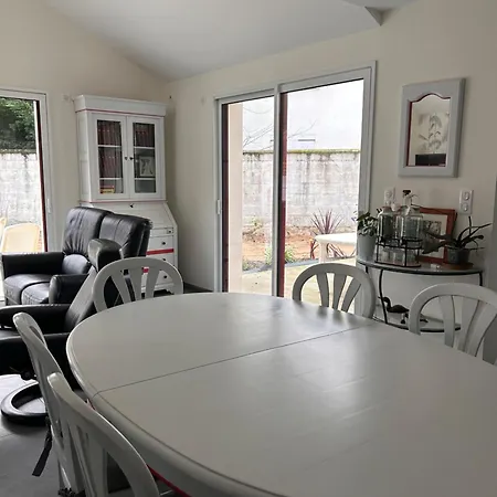 Charmante Maison Centre Ferienhaus