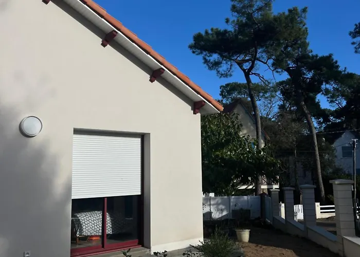 Casa de Férias Charmante Maison Centre